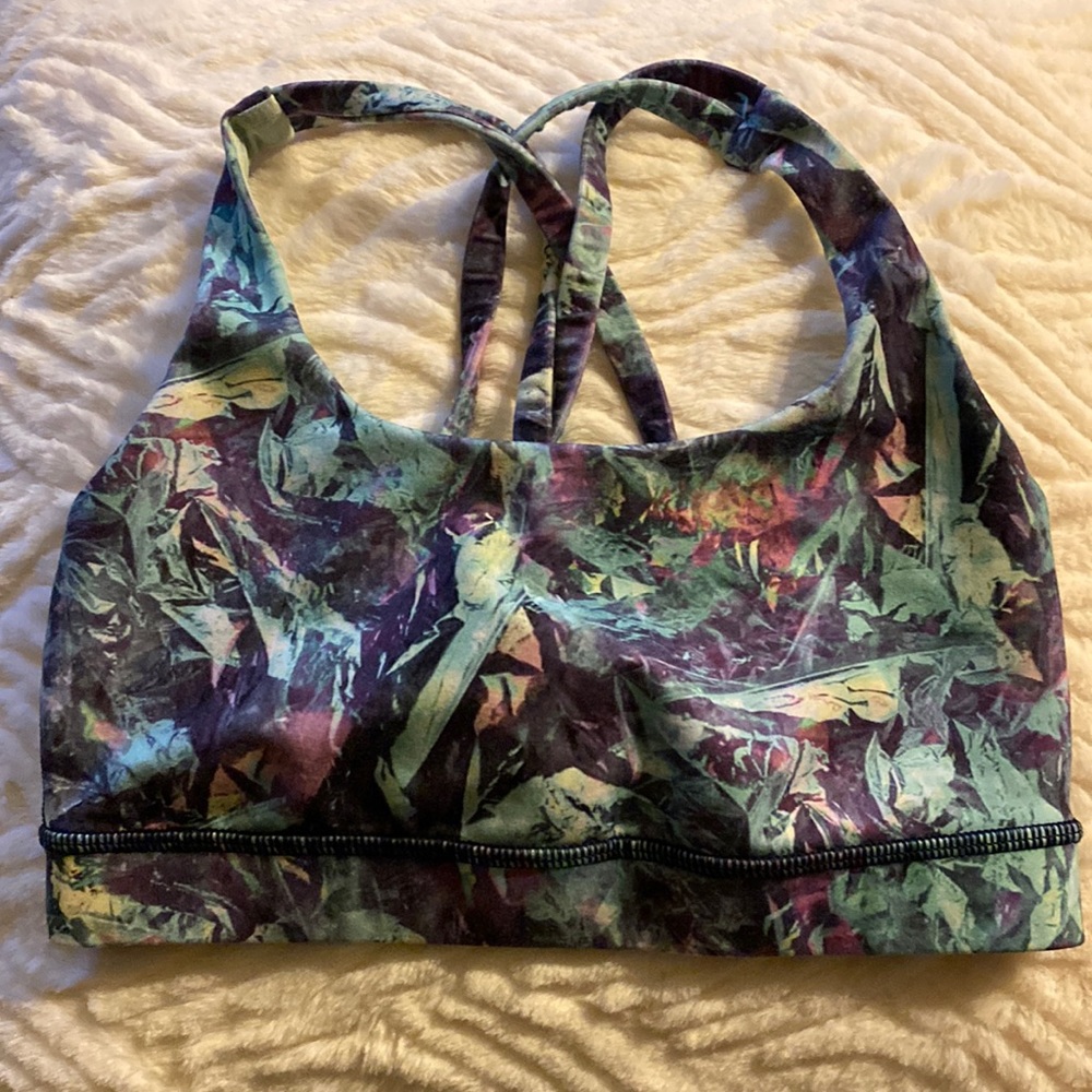 Lululemon sports bra